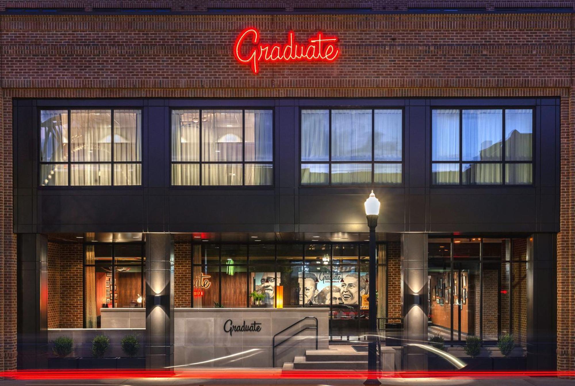 Graduate By Hilton Columbus Hotel Exterior photo